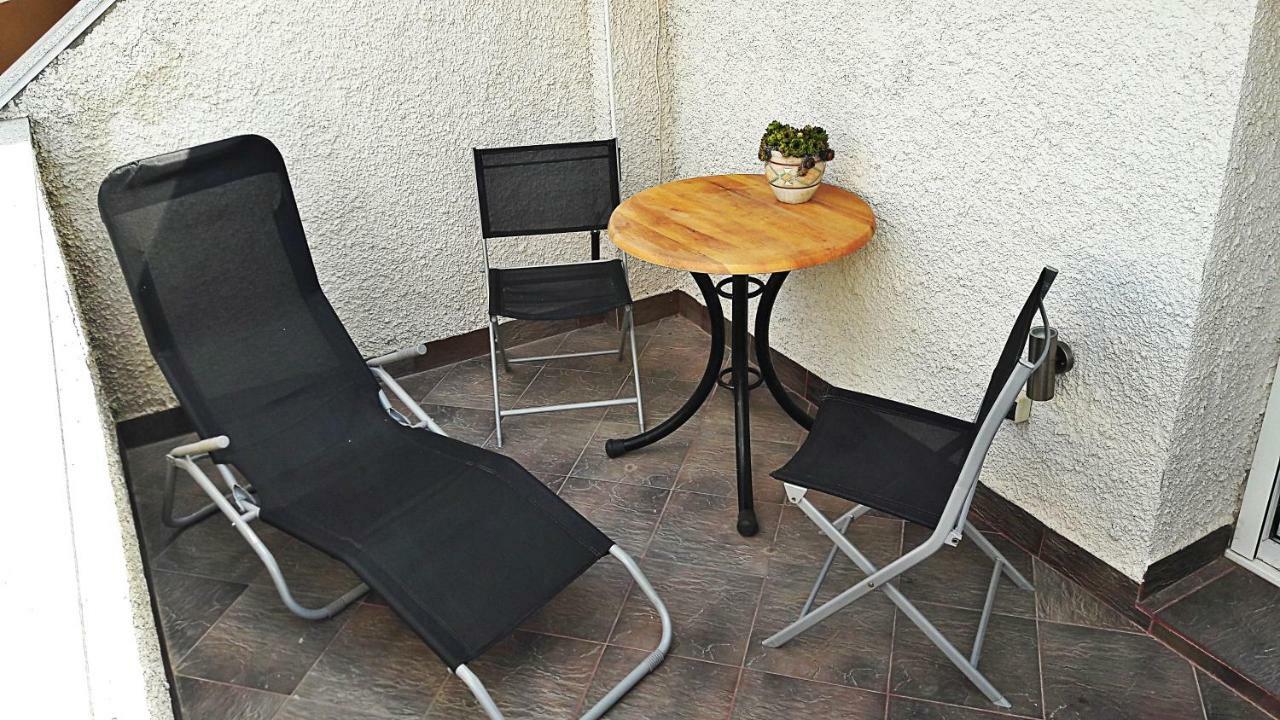 Apartmani Tatic Stinjan Exterior photo